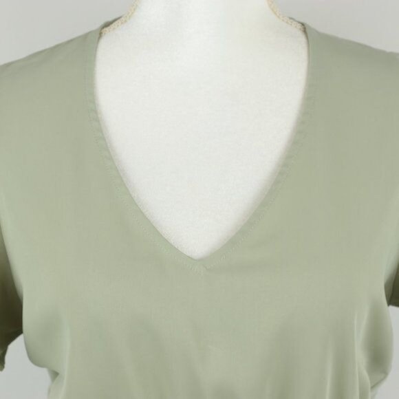 Feel In Women's Small Green Woven V-Neck Flutter Sleeve Shirred Blouse - Picture 2 of 8